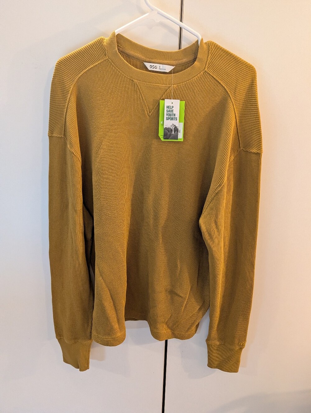 DSG Men’s Mustard Waffle Knit Crewneck Small Top NWT